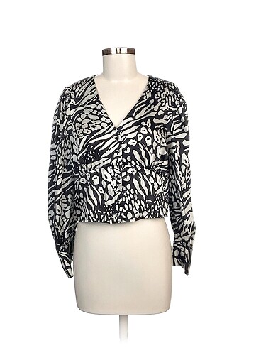 LC Waikiki Bluz %70 İndirimli.