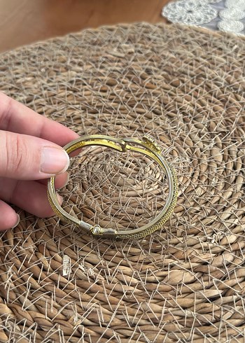 Altın Renkli Kemerli Vintage Bileklik - Görsel 3