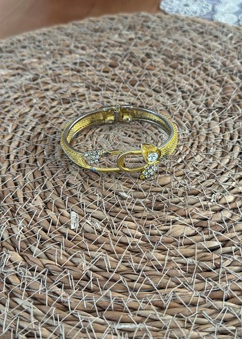 Altın Renkli Kemerli Vintage Bileklik - Görsel 4