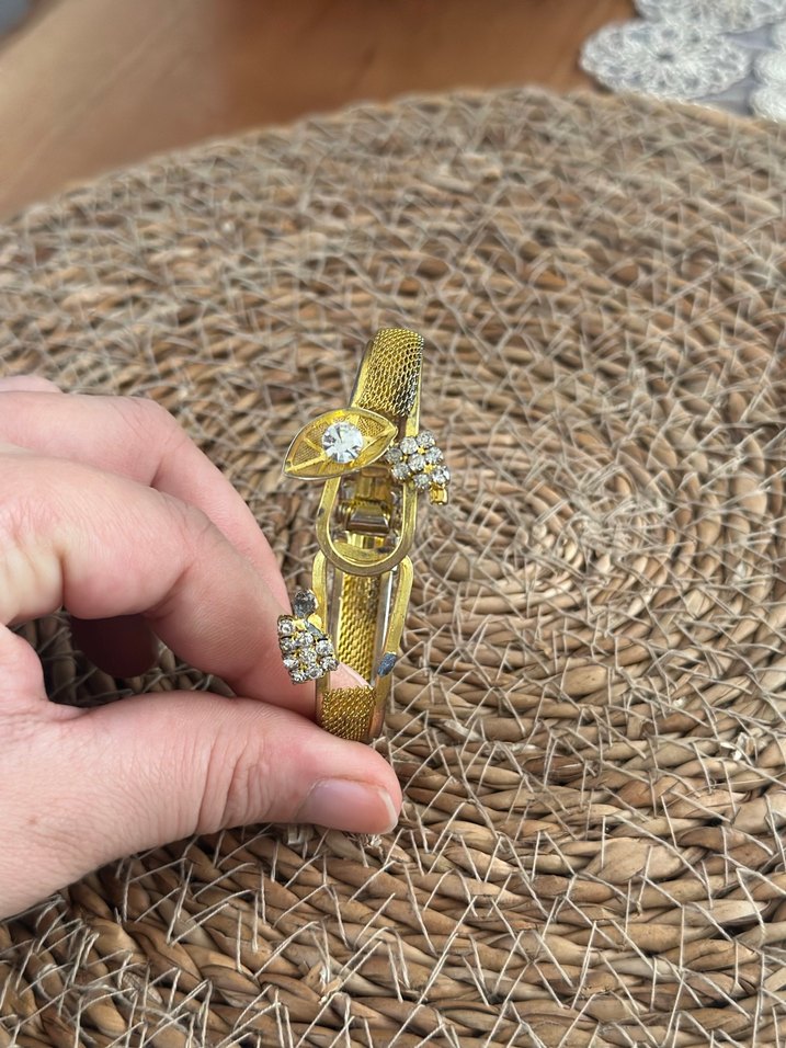 Altın Renkli Kemerli Vintage Bileklik - Görsel 2