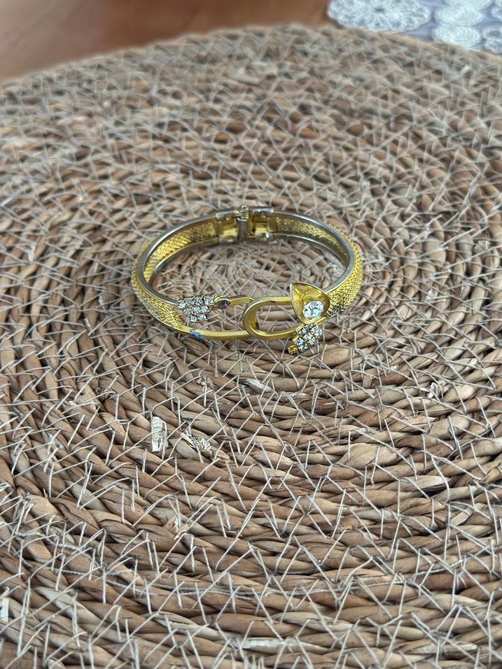 Altın Renkli Kemerli Vintage Bileklik - Görsel 4