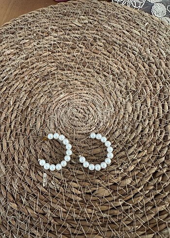 Beyaz Boncuklu Mini Halka Küpe - Görsel 3