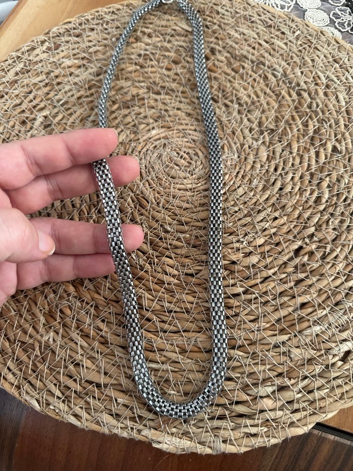 Gri Yılan Desenli Boncuklu Uzun Kadın Kolye - Görsel 3