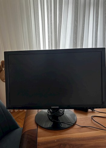 Samsung Siyah Monitör - Görsel 3