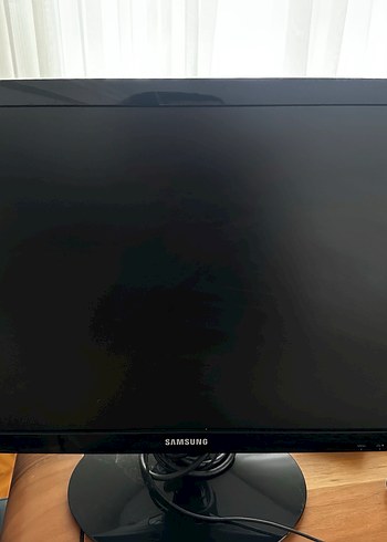 Samsung Siyah Monitör - Görsel 2