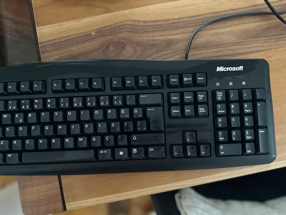 Microsoft Kablolu Siyah Klavye - Görsel 2