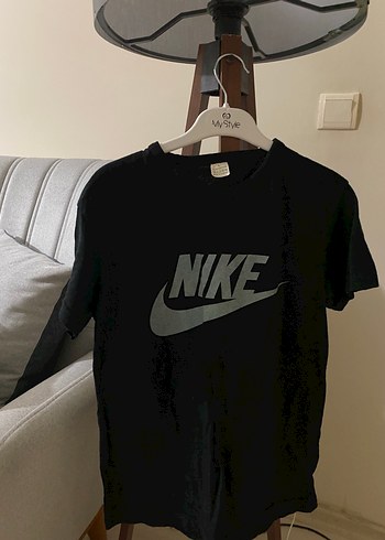 Nike Siyah Logo Tisort