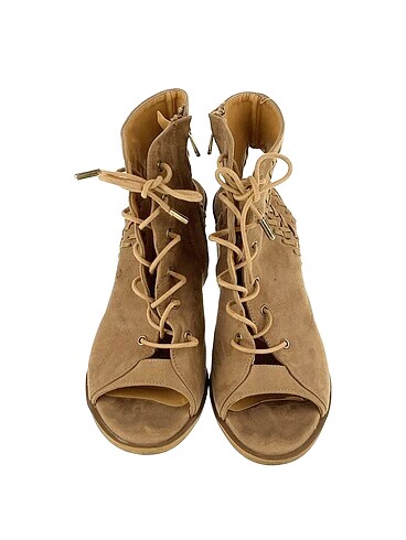 38 Beden Vintage Love Sandalet %70 İndirimli.