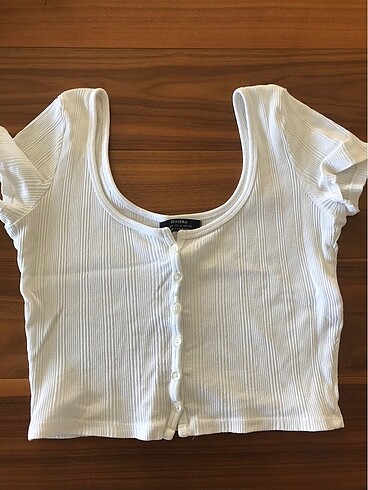 Crop düğmeli t shirt