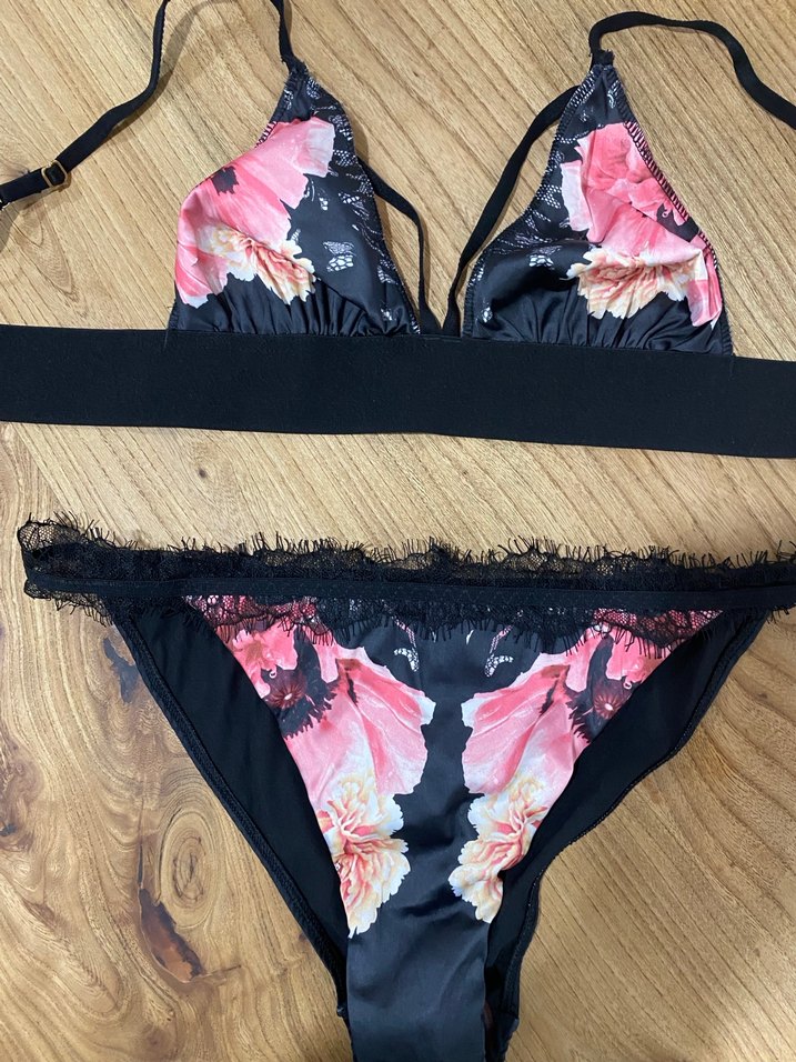 Dantel Detaylı Çiçek Desenli saten takım - Görsel 4