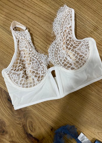 İşlemeli Beyaz Bohem Bra - Görsel 4