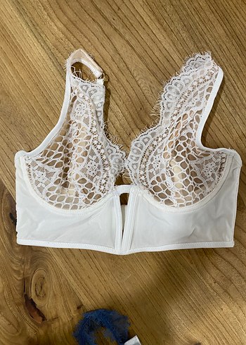İşlemeli Beyaz Bohem Bra - Görsel 3