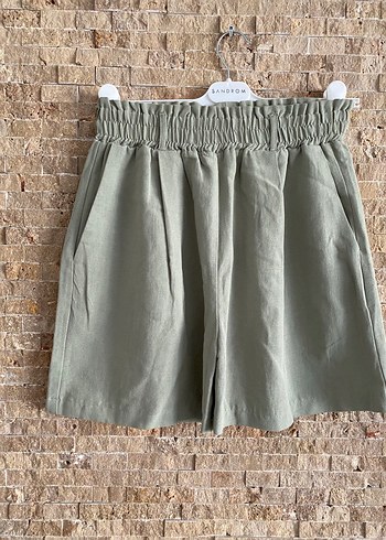 Kadın Bol Kesim Pileli Keten Mini Şort