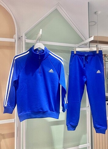 Adidas takım 