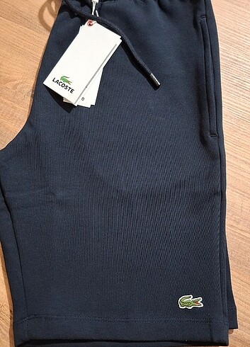 Lacoste şort