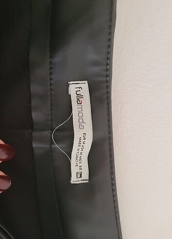 Diğer deri pileli şort etek