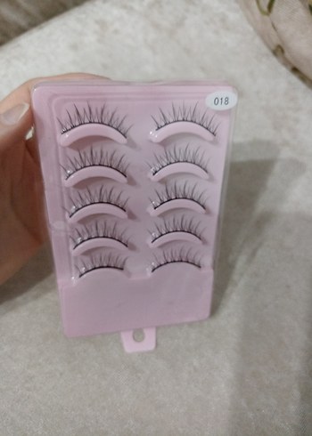 Doğal Görünümlü Takma Kirpik - Görsel 2