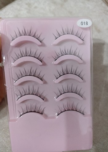 Doğal Görünümlü Takma Kirpik - Görsel 3