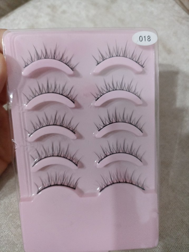 Doğal Görünümlü Takma Kirpik - Görsel 3