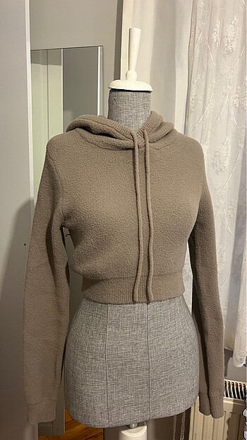 ZARA crop kapşonlu kazak-sweatshirt