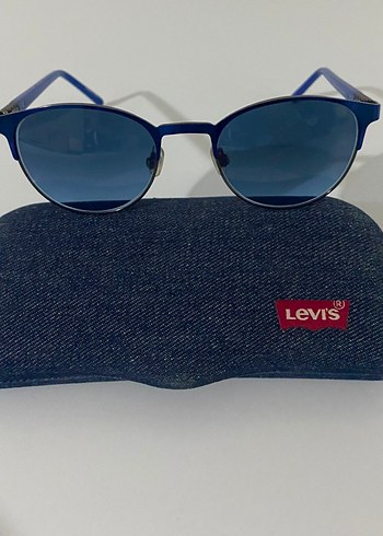 Levis Lacivert Oval Gunes Gozlugu