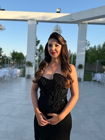 m Beden 1 ay önce alındı sadece bir kez giyildi