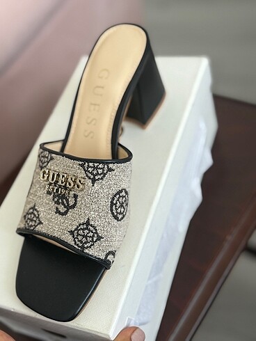 Orijinal guess terlik
