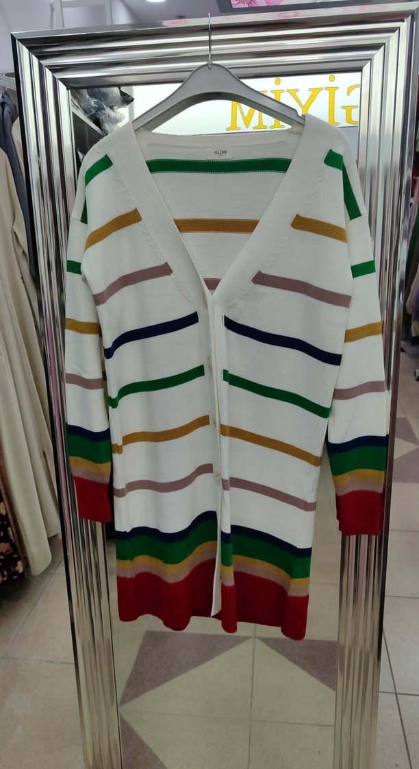 Çizgili V Yaka Uzun Kollu Kadın Triko hırka allday - Görsel 5