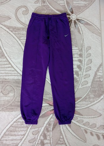 Diğer Nike Mor Spor Sort