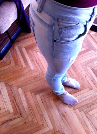 Markasız Ürün YIRTIK MODEL JEAN 38 BEDEN AÇIK RENK