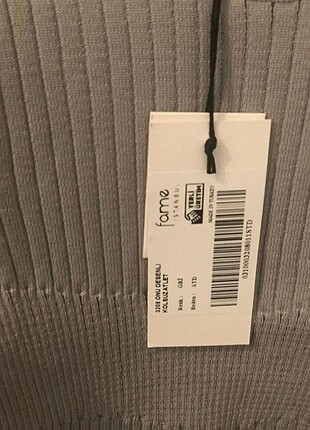 Diğer Mağazamız ürünü sıfır etiketli bebe mavi triko crop
