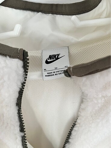 xl Beden beyaz Renk Nike ceket