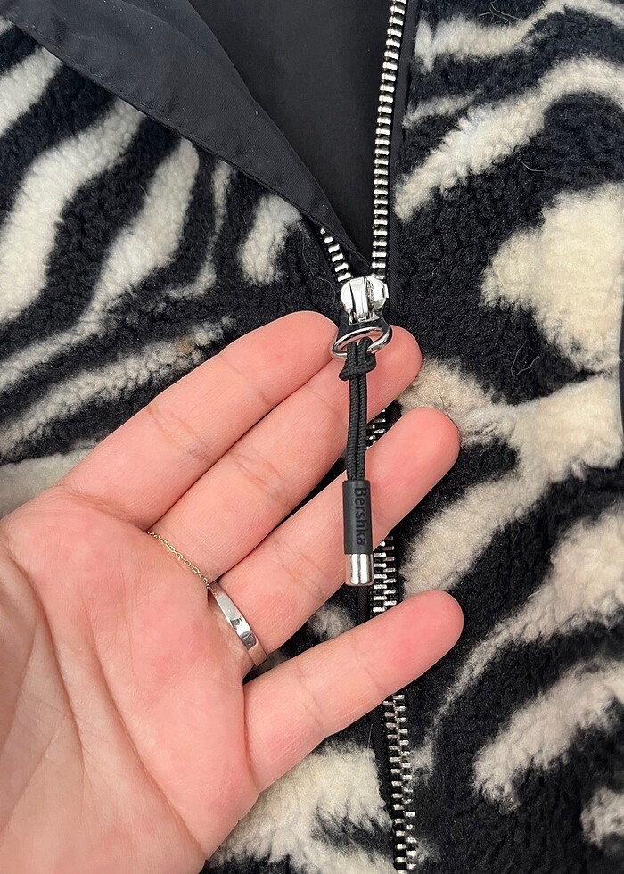 Bershka peluş ceket - Görsel 3