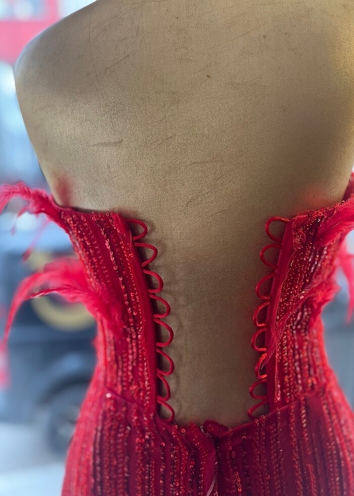 Özel dikim kırmızı abiye - Görsel 5