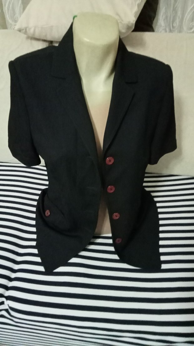 Düğmeli Siyah Keten Kadın Blazer - Görsel 3