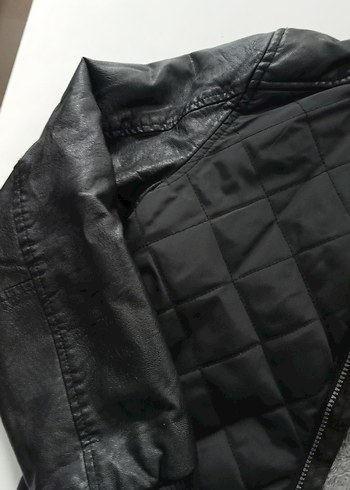 Siyah Kapüşonlu Fermuarlı Erkek Mont - Görsel 2