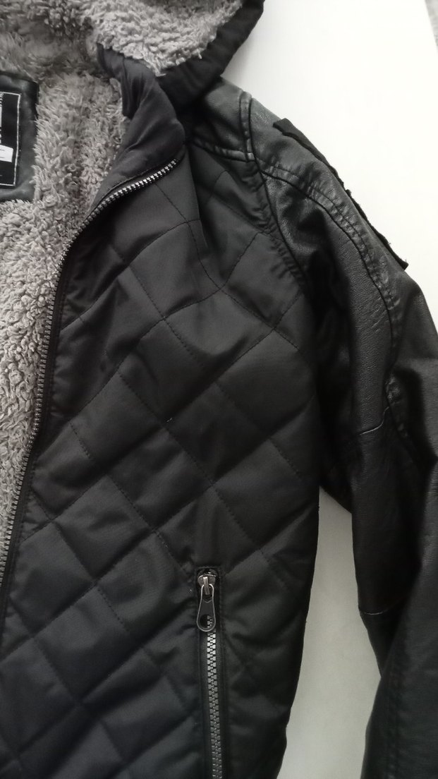 Siyah Kapüşonlu Fermuarlı Erkek Mont - Görsel 4