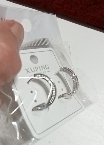 Xuping Mini Gümüş Renkli Sıralı Taşlı Küpe - Görsel 2