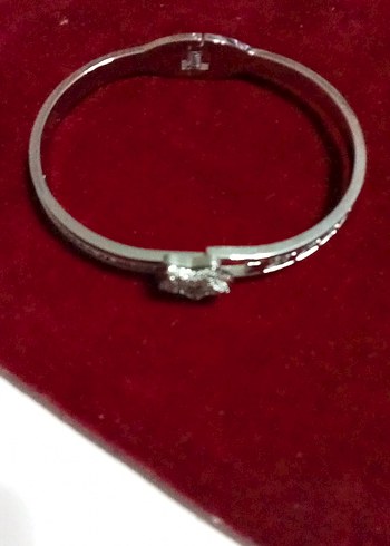 Yıldız ve taş Detaylı Beyaz Kadın Bileklik - Görsel 4