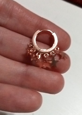 Yıldız pulDetaylı Mini Altın renkli Küpeler - Görsel 2