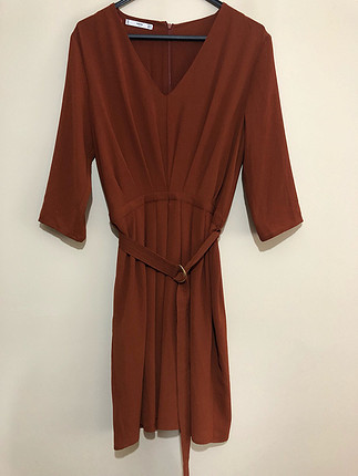 MANGO TABA PİLELİ ELBİSE