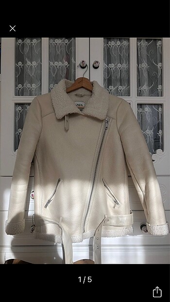 Zara ekru biker mont
