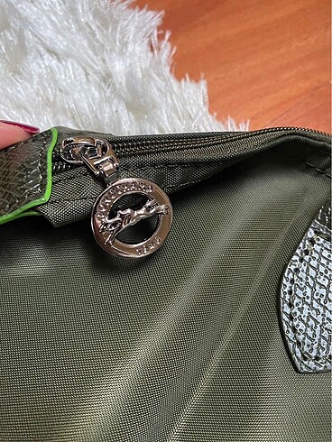 Longchamp Longchamp M beden haki etiket var