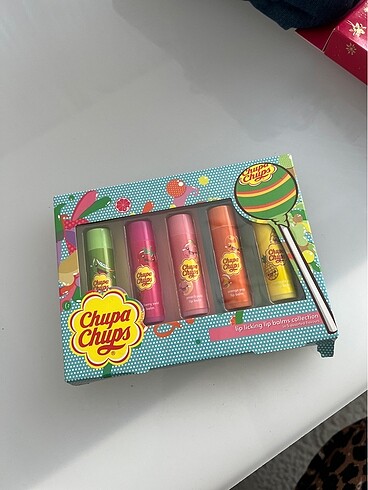 Lisanslı lip balm set