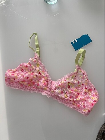 Pembe ithal Bralet