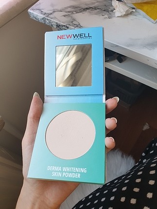newwel pudra