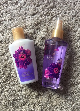 diğer Beden mor Renk Victoria?s Secret vücut spreyi- vücut nemlendiricisi 