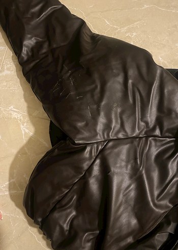 s Beden pull bear kahverengi deri şişme mont