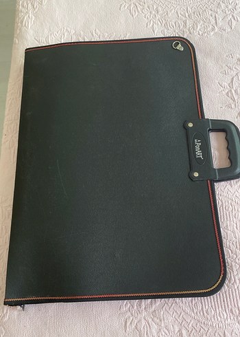 Diğer Sik Ve Pratik Siyah Klasor Cantasi