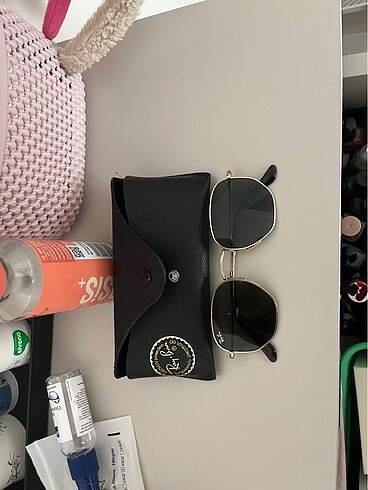 Ray ban güneş gözlüğü